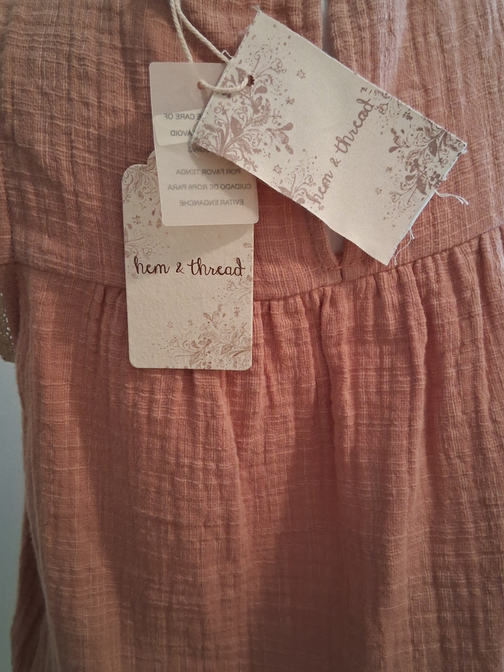 Hem & T H READ Sleeveless Lace Yoke Camisole Top in Blush Peach SMALL NWT - Picture 8 of 13